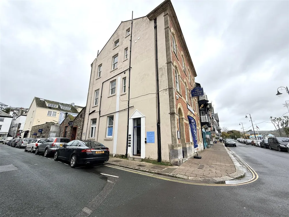 Flat Raleigh Street in South Hams