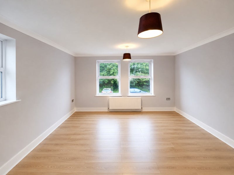 Flat Canning Road in Greater London