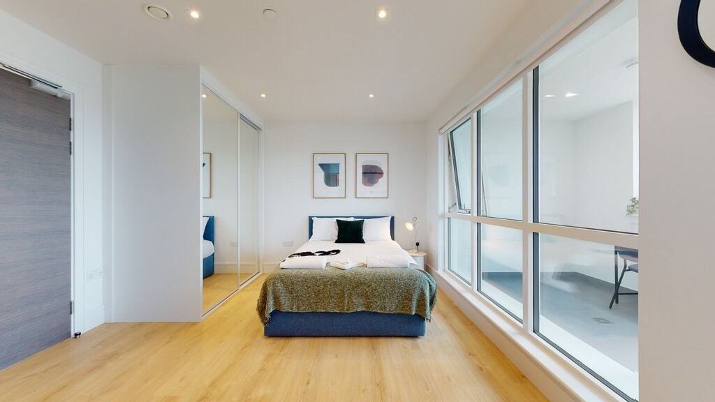 Flat Humphry Repton Lane in Greater London