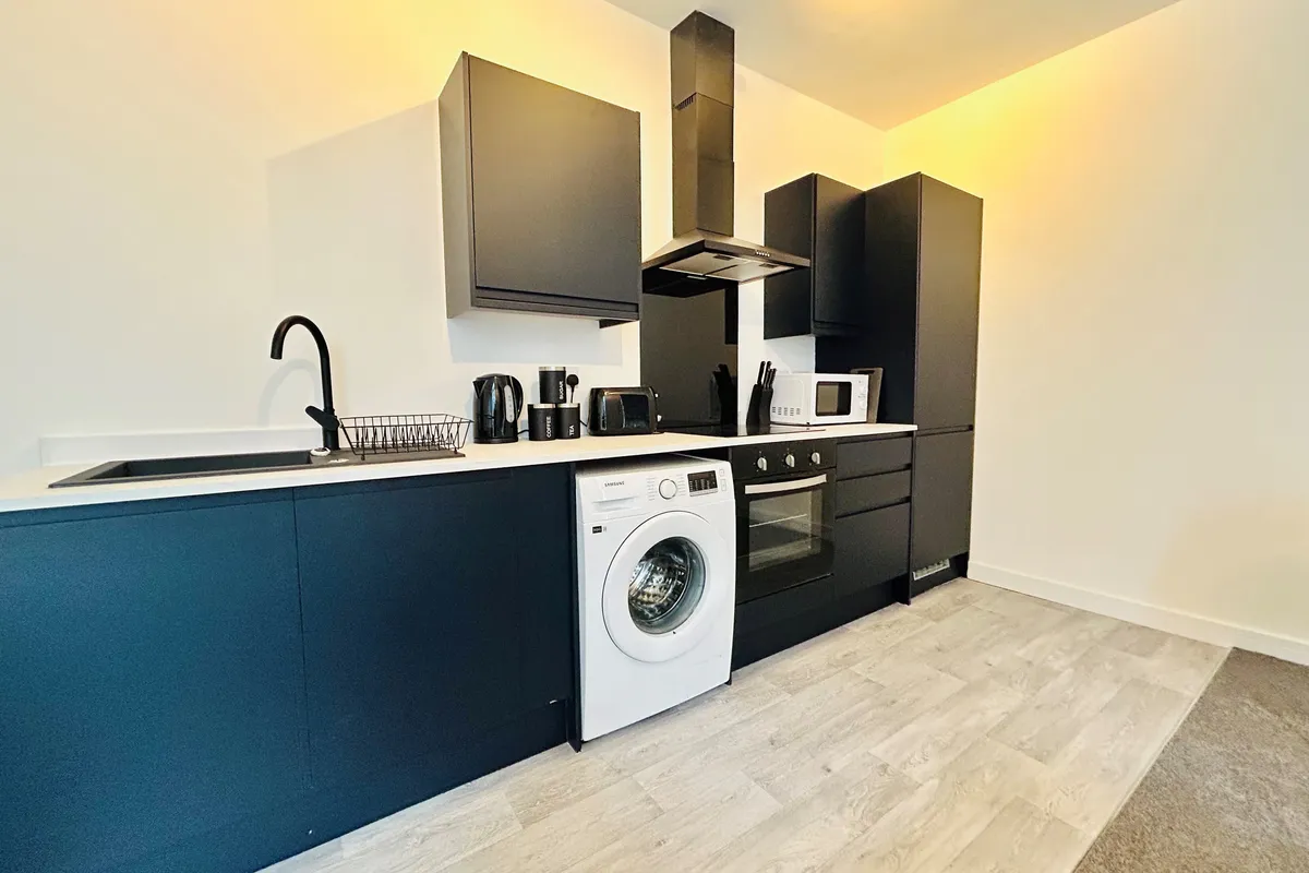 Flat Huxley Close in Derby