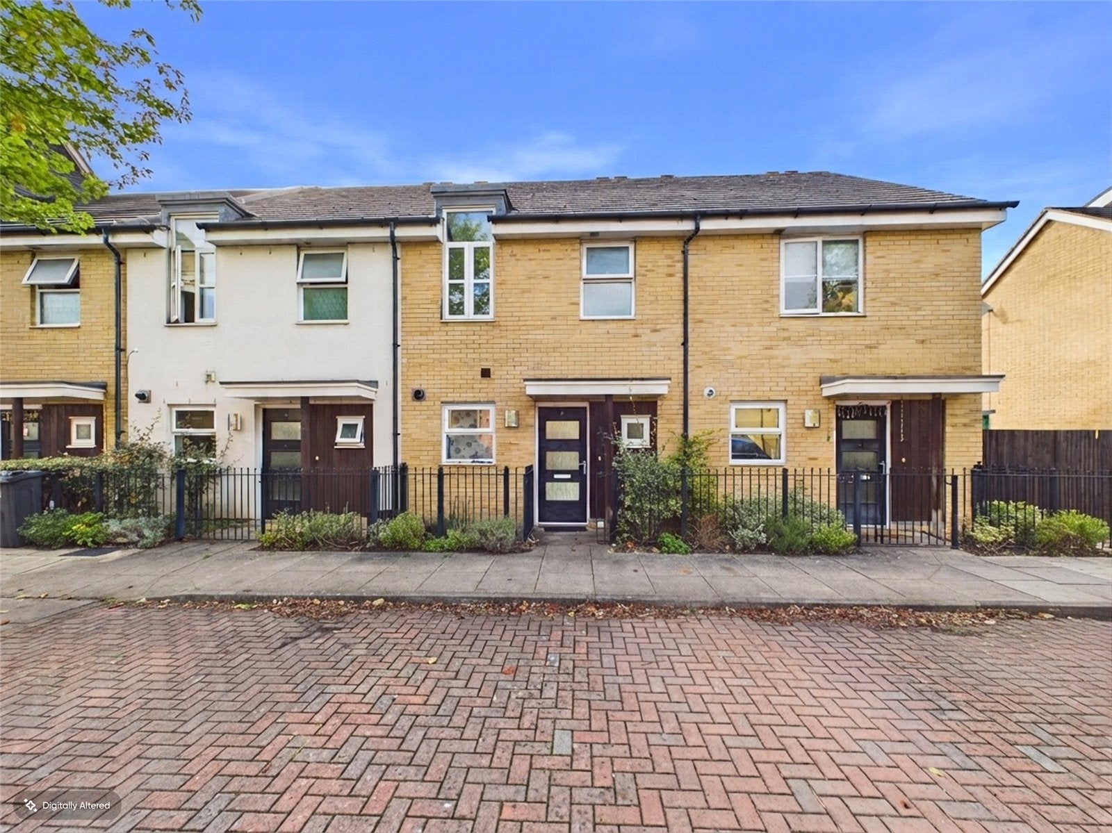 House Havergate Way in Reading