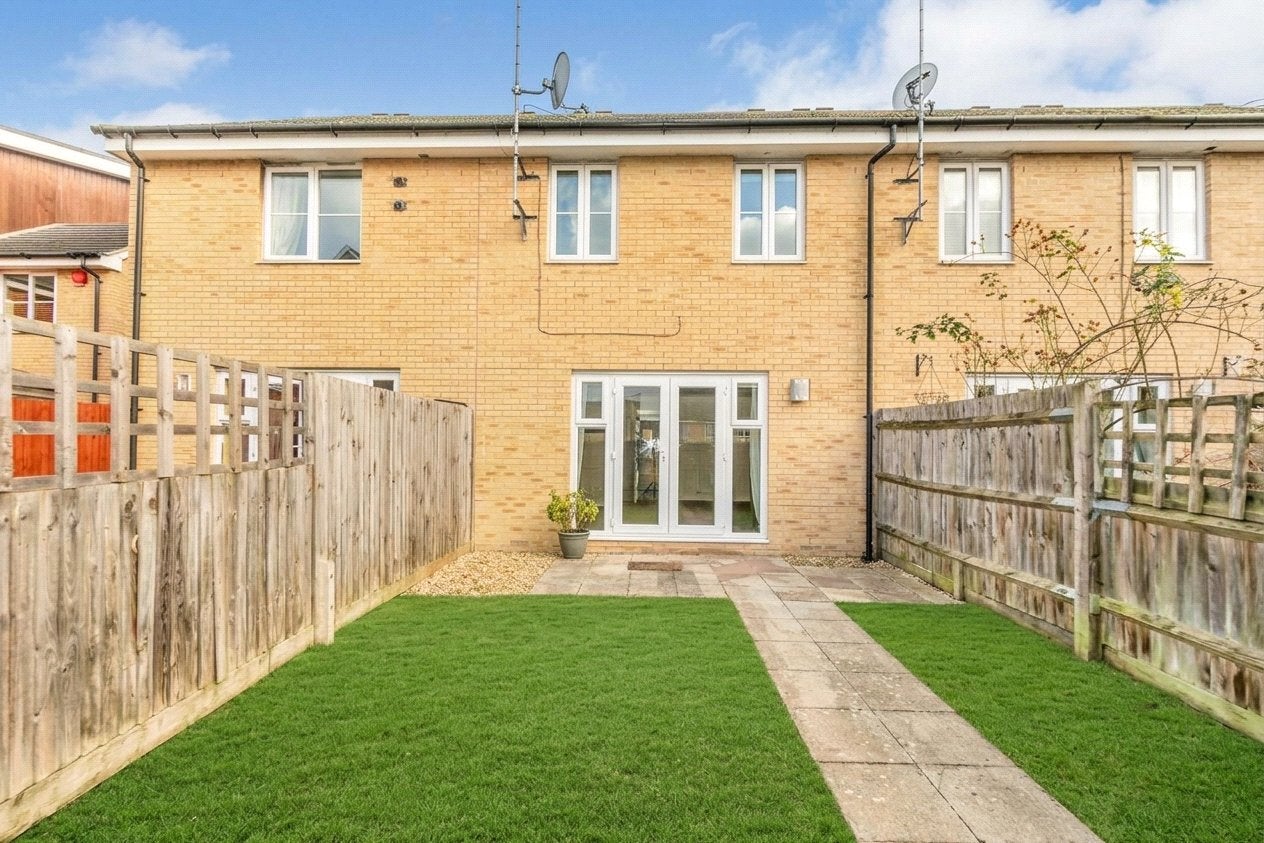 House Havergate Way in Reading