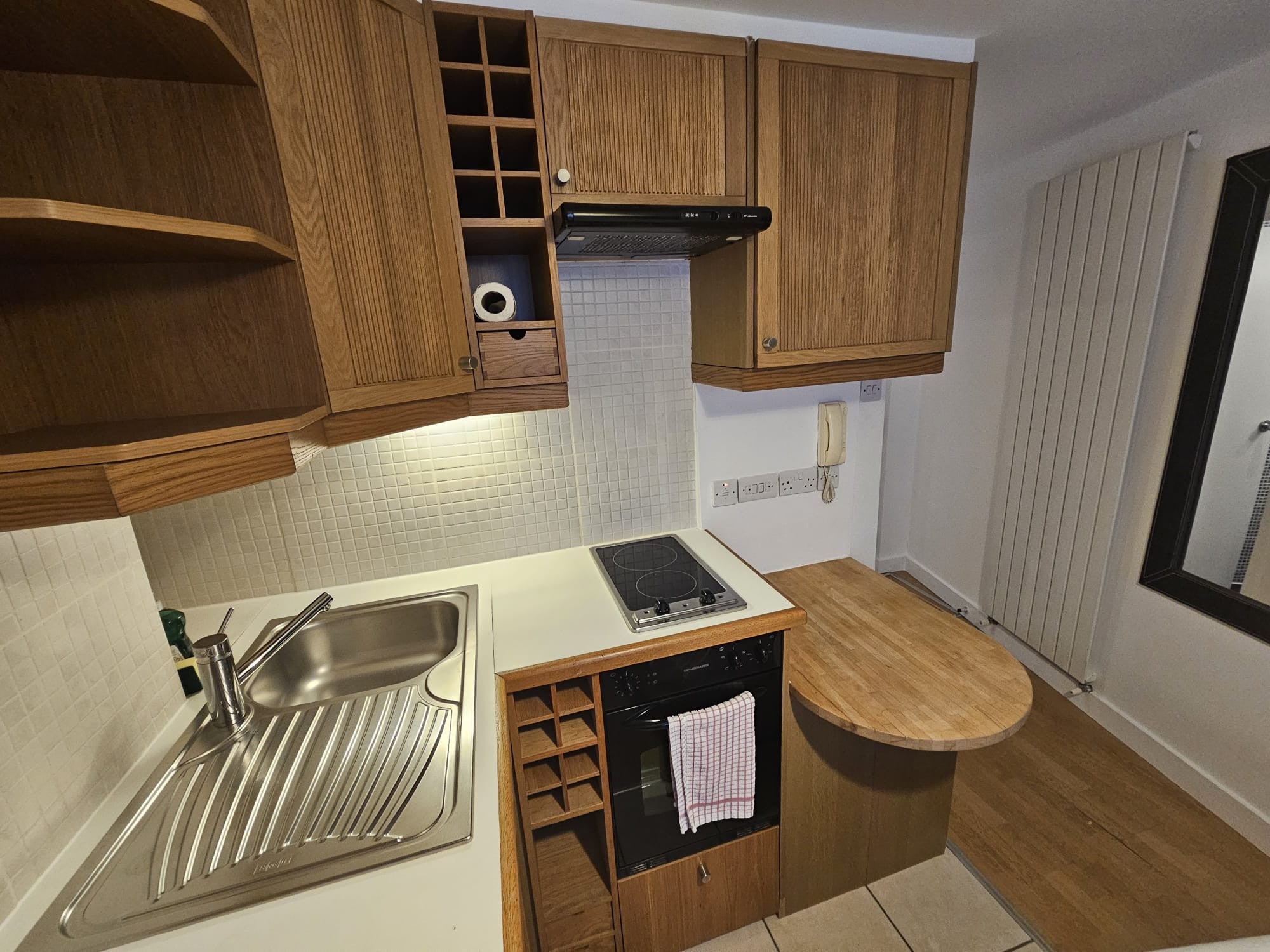Flat Cartwright Gardens in Greater London