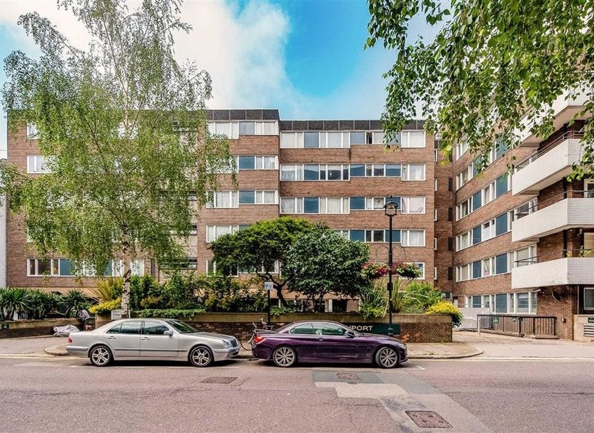 Flat Southwick Street in City of Westminster
