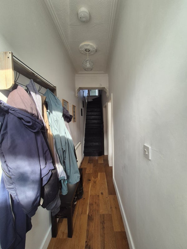 Room Willowdale Road in Liverpool
