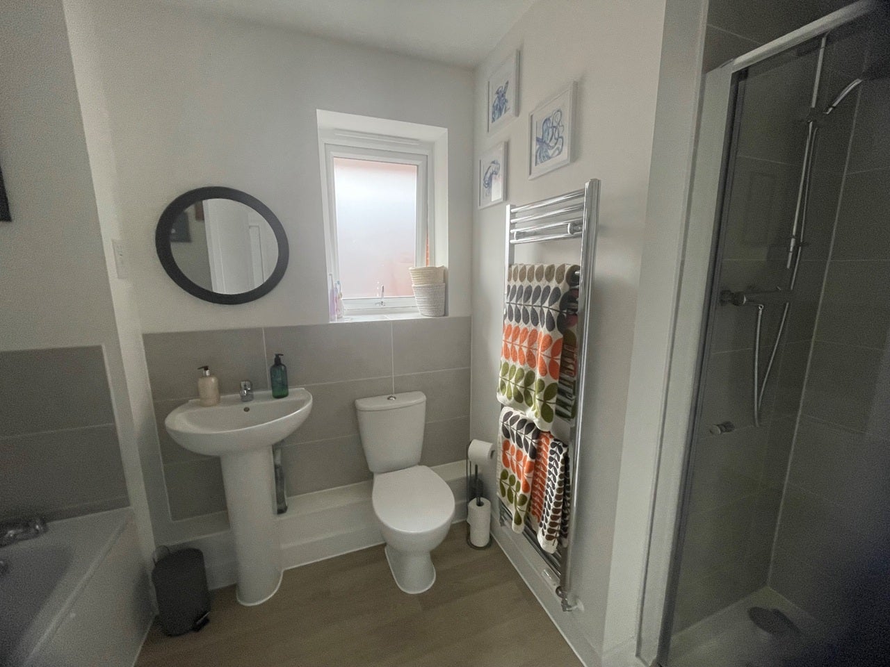 Room Shakespeare Crescent in Folkestone and Hythe District