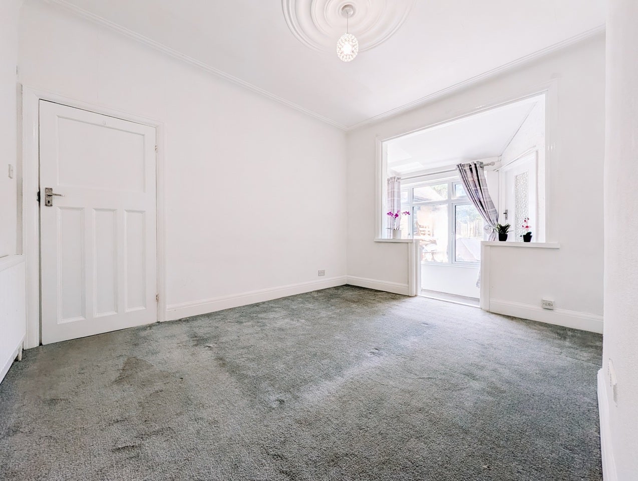 Flat Silversea Drive in Southend-on-Sea