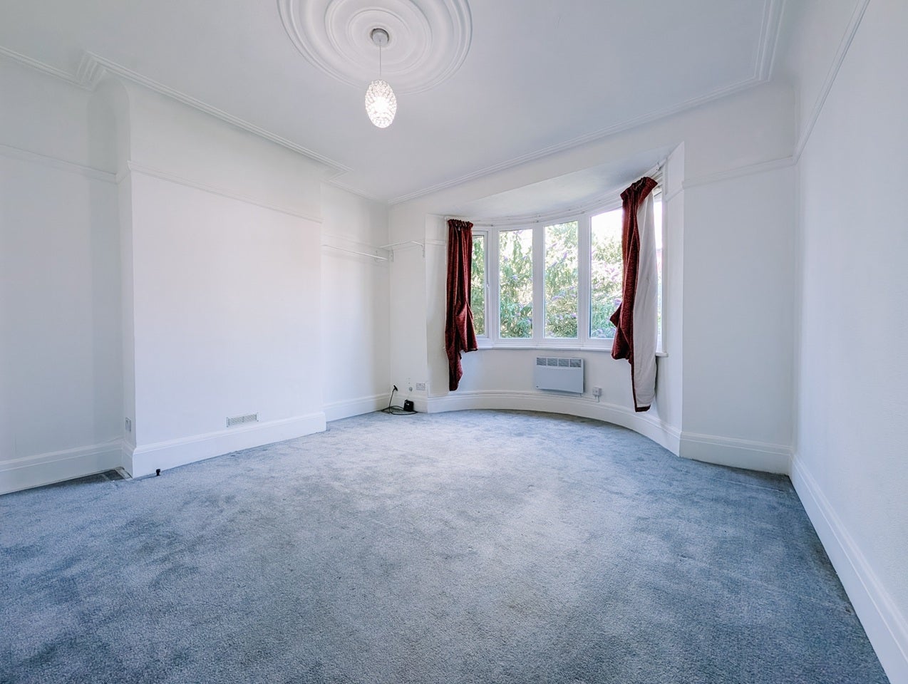 Flat Silversea Drive in Southend-on-Sea