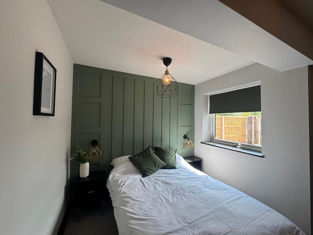 Room Cotmanhay Road in Erewash