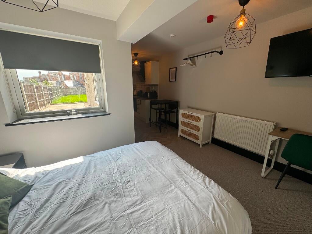 Room Cotmanhay Road in Erewash