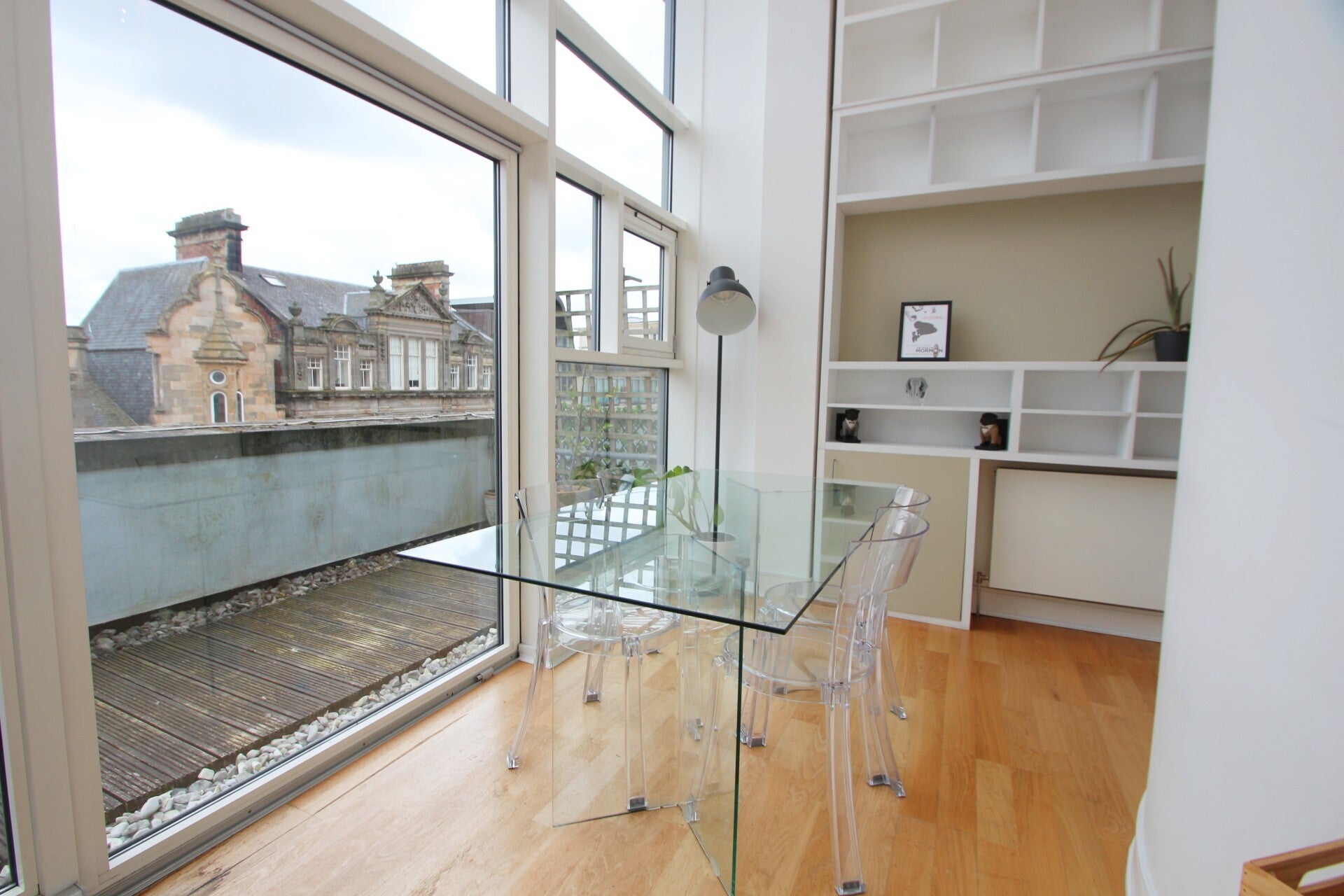 Flat Ingram Street in Glasgow