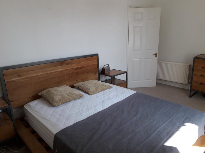 Room Kings Lane in Weston-super-Mare
