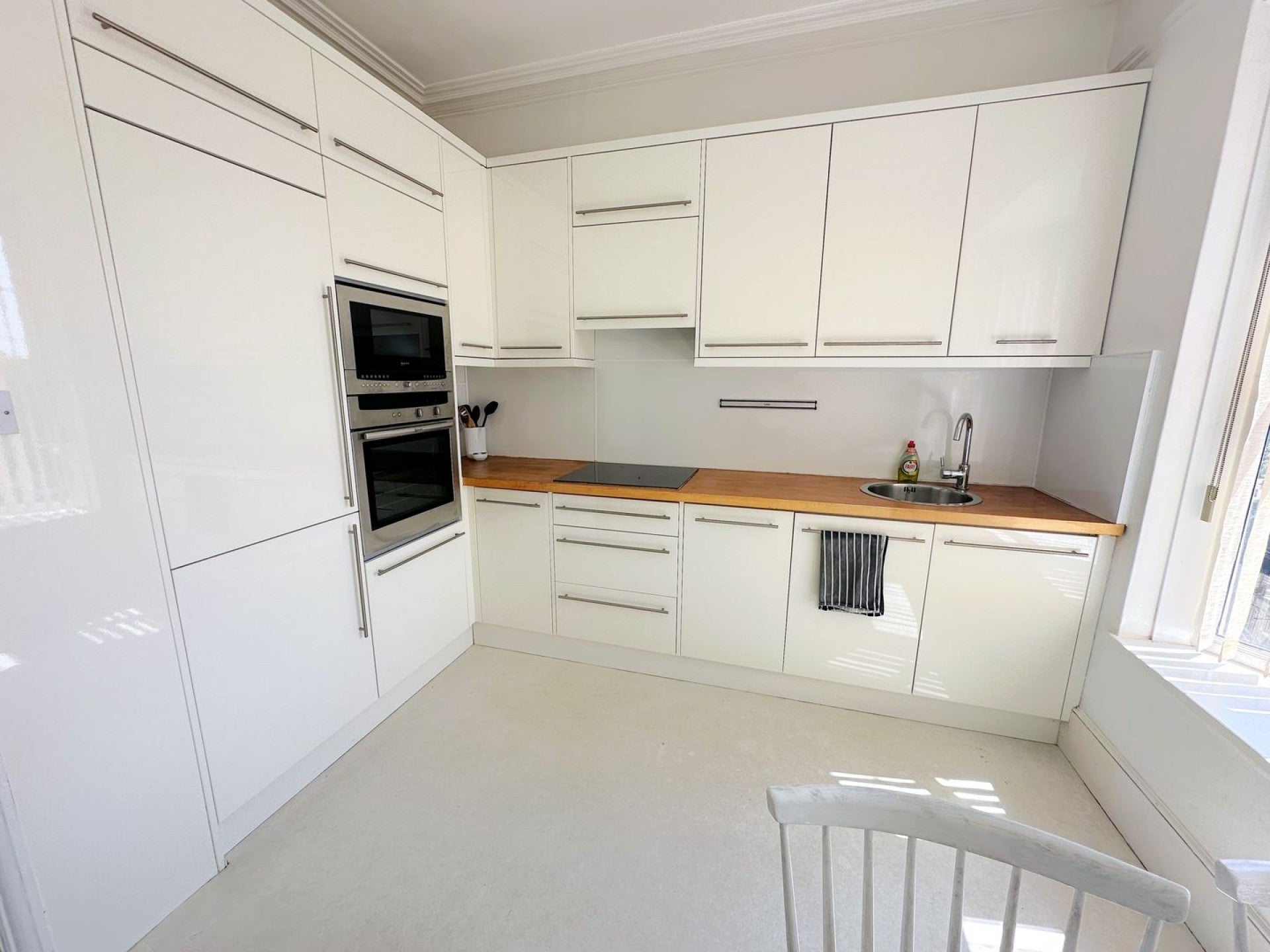 Flat Woodville Road in Rother