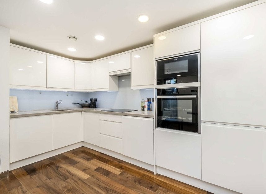 Flat Hatton Row in City of Westminster