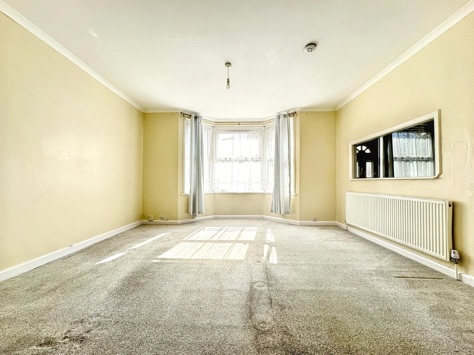 House Lyne Crescent in Greater London
