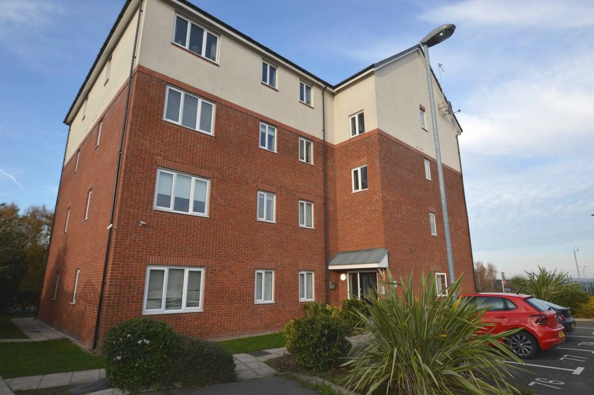 Flat Croft Green in Bromborough