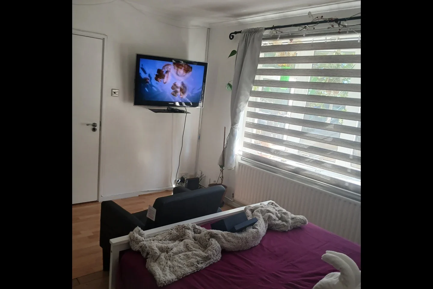 Room Rosamond Street in Greater London