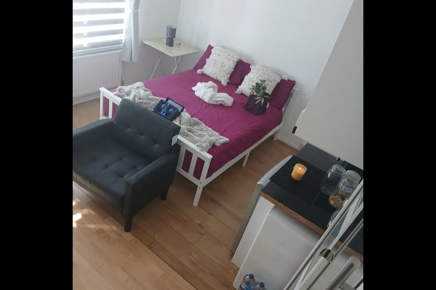 Room Rosamond Street in Greater London