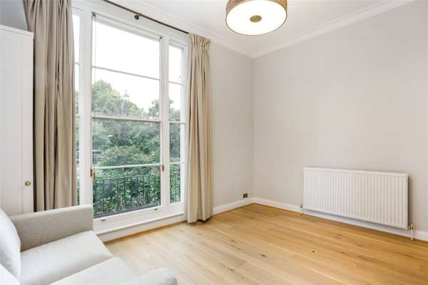 Flat Blomfield Road in City of Westminster
