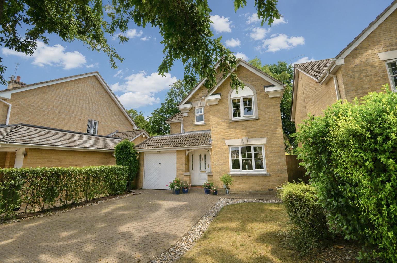House Paget Close in Surrey Heath