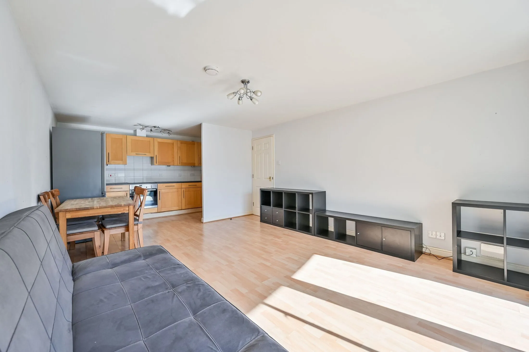 Flat Glaisher Street in Greater London