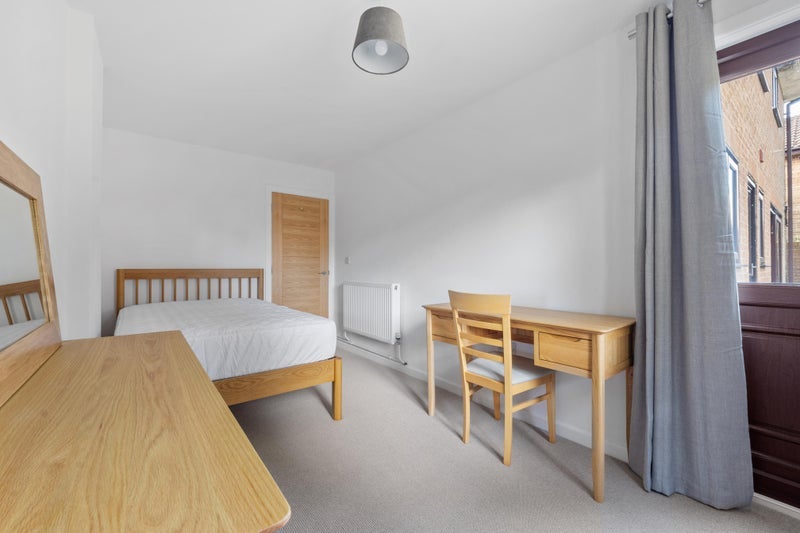 Room Marianne Road in Poole
