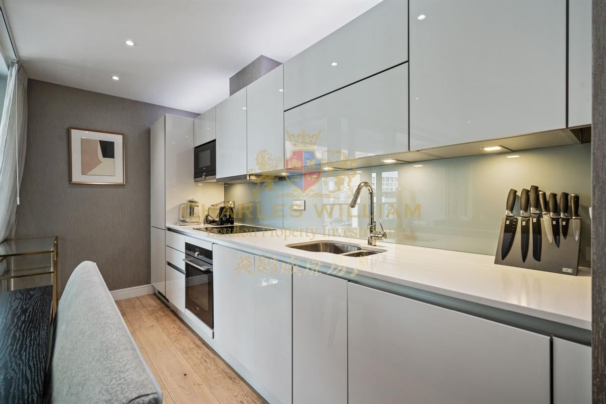 Flat Limeharbour in Greater London