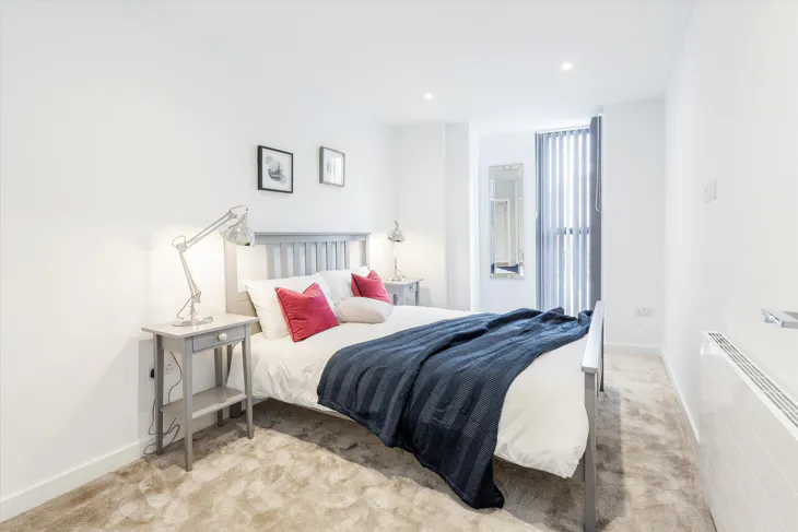 Flat Grange Road in Greater London