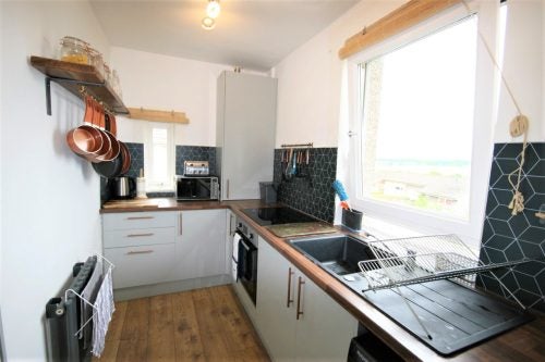 Flat Hillview Cottages in City of Edinburgh