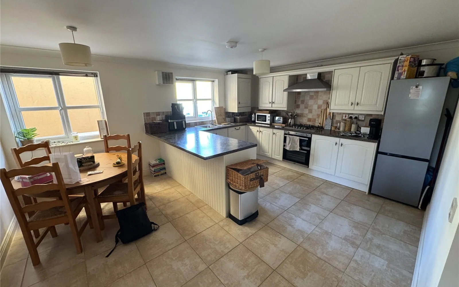 Flat Long Street in Williton