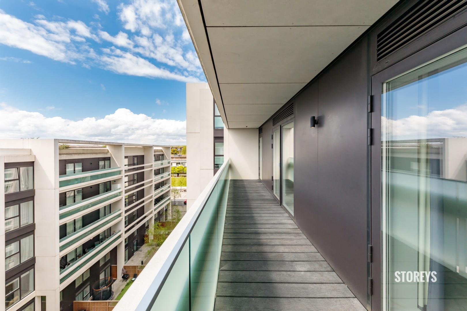 Flat York Way in London
