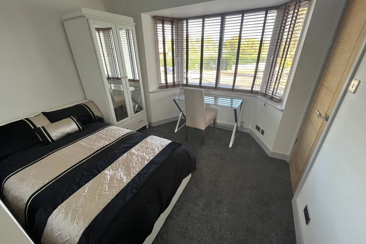 Room Kingsley Road in Northampton