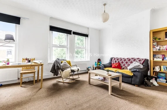 Flat Gilbey Road in Greater London