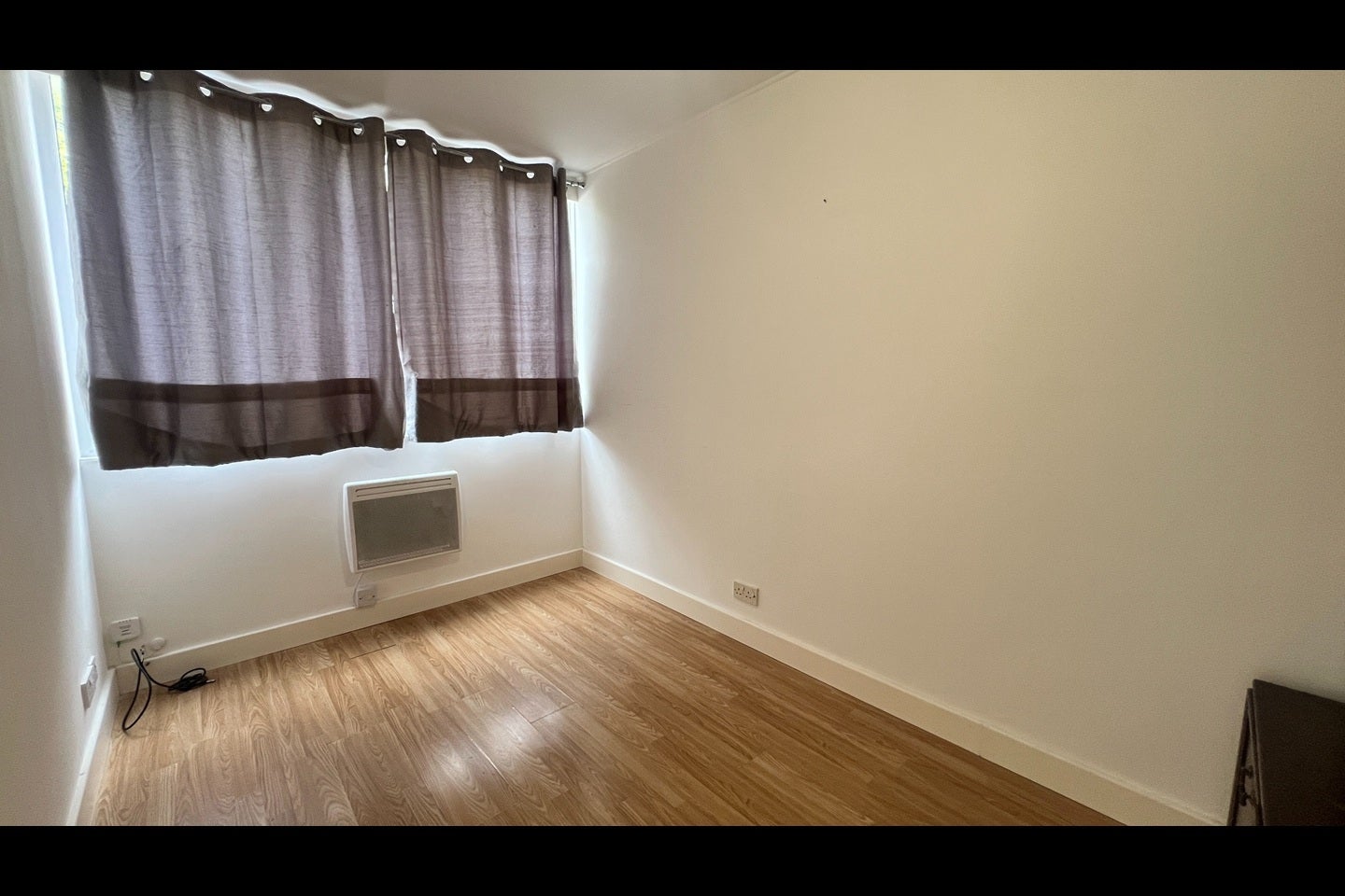 Flat Dunstable Road in Lewsey Farm