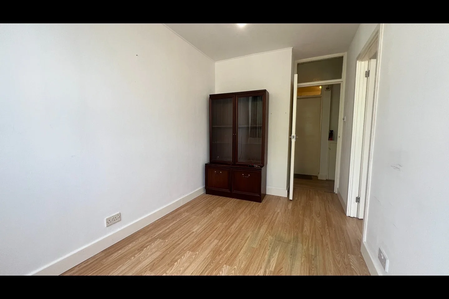 Flat Dunstable Road in Lewsey Farm