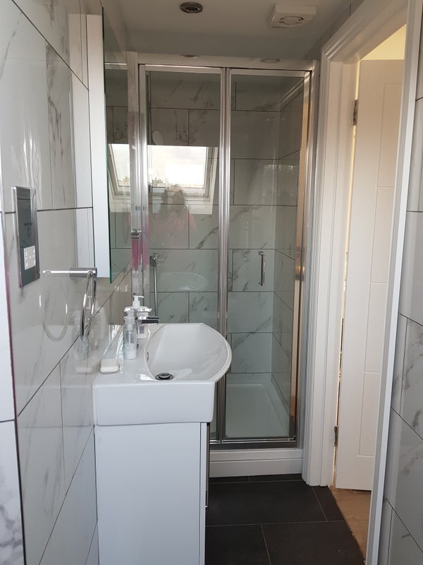 Room Berry Way in Greater London