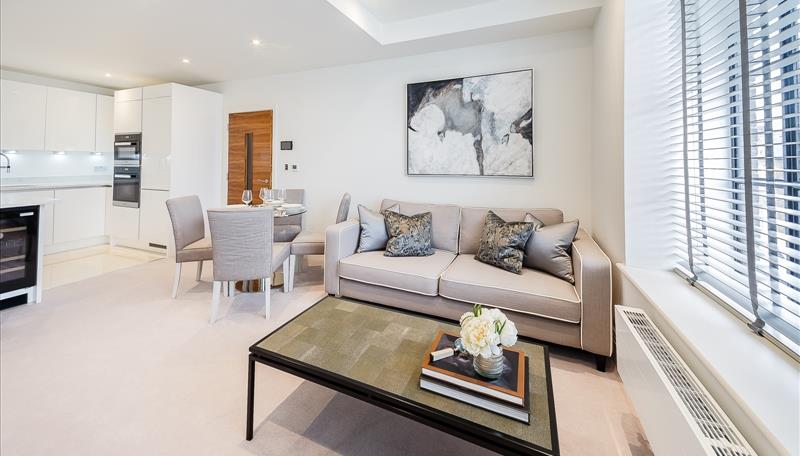 Flat Rainville Road in Greater London