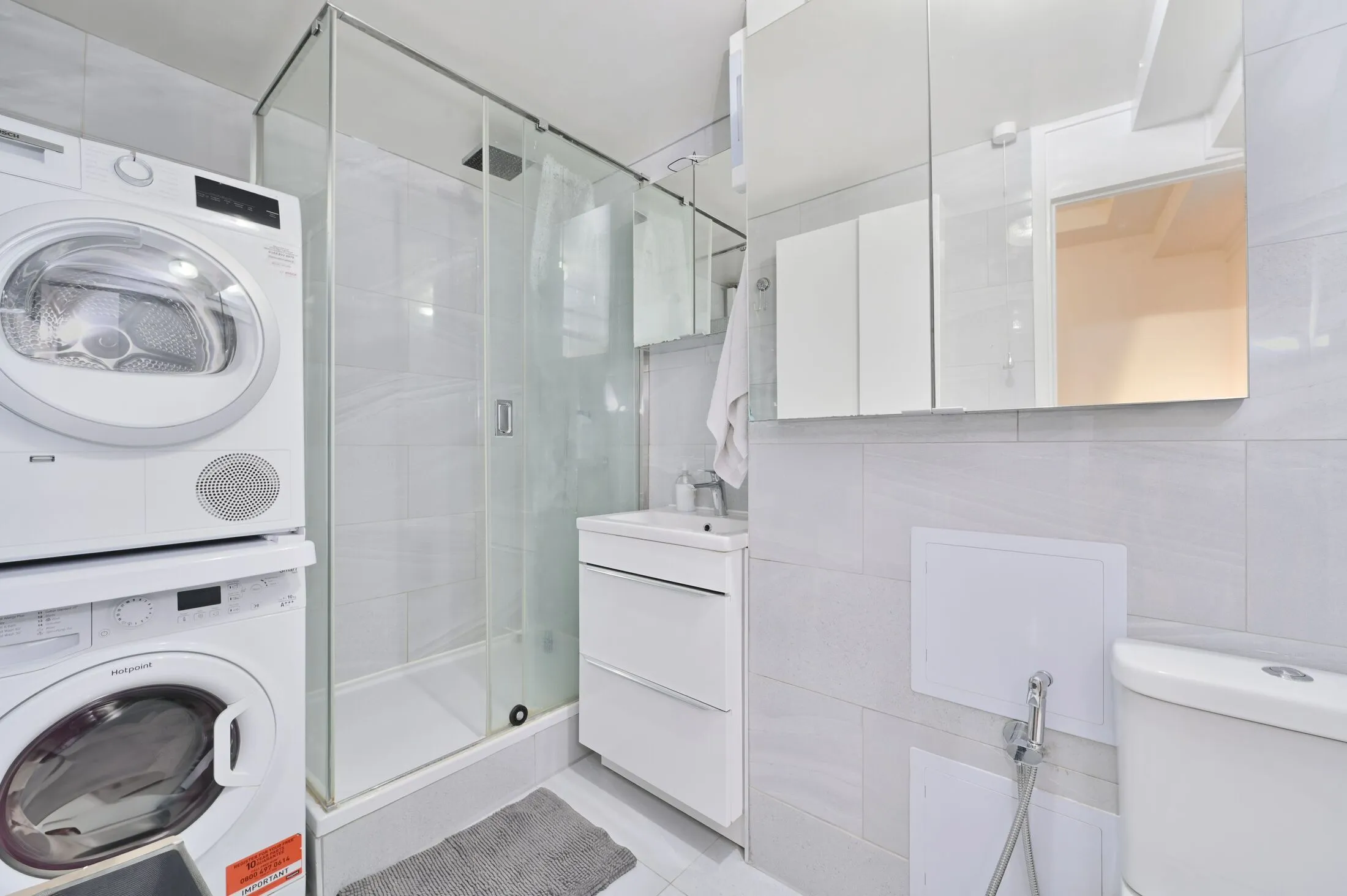 Flat Weedington Road in Greater London