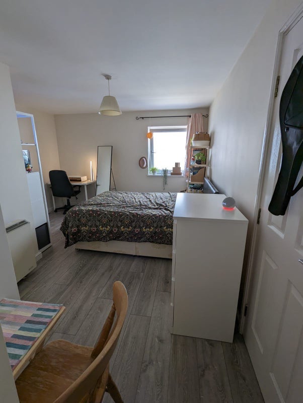 Room Boat Lifter Way in Greater London