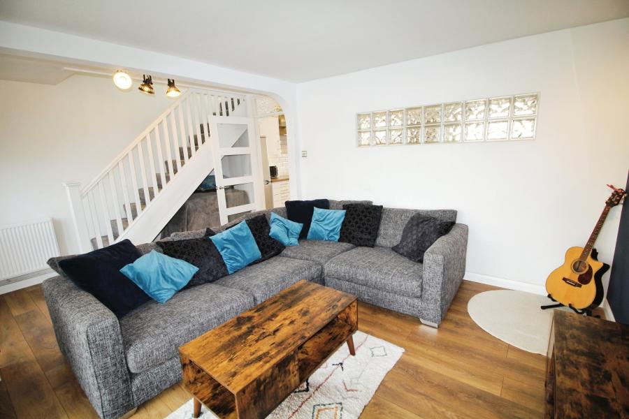 House Philippa Close in Bristol