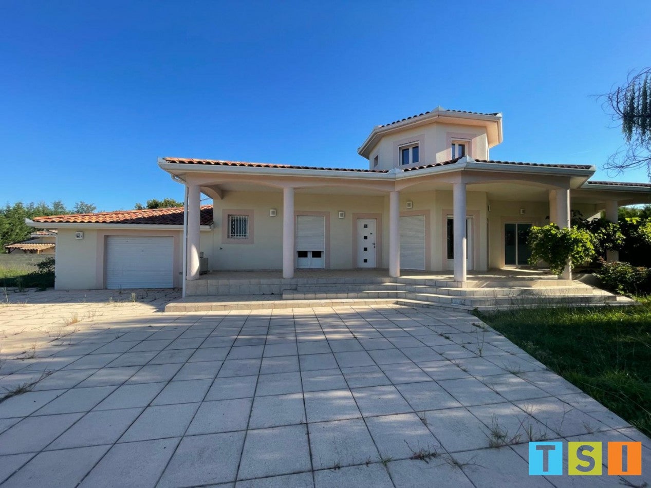 House Route de la Chapelle in Landorthe