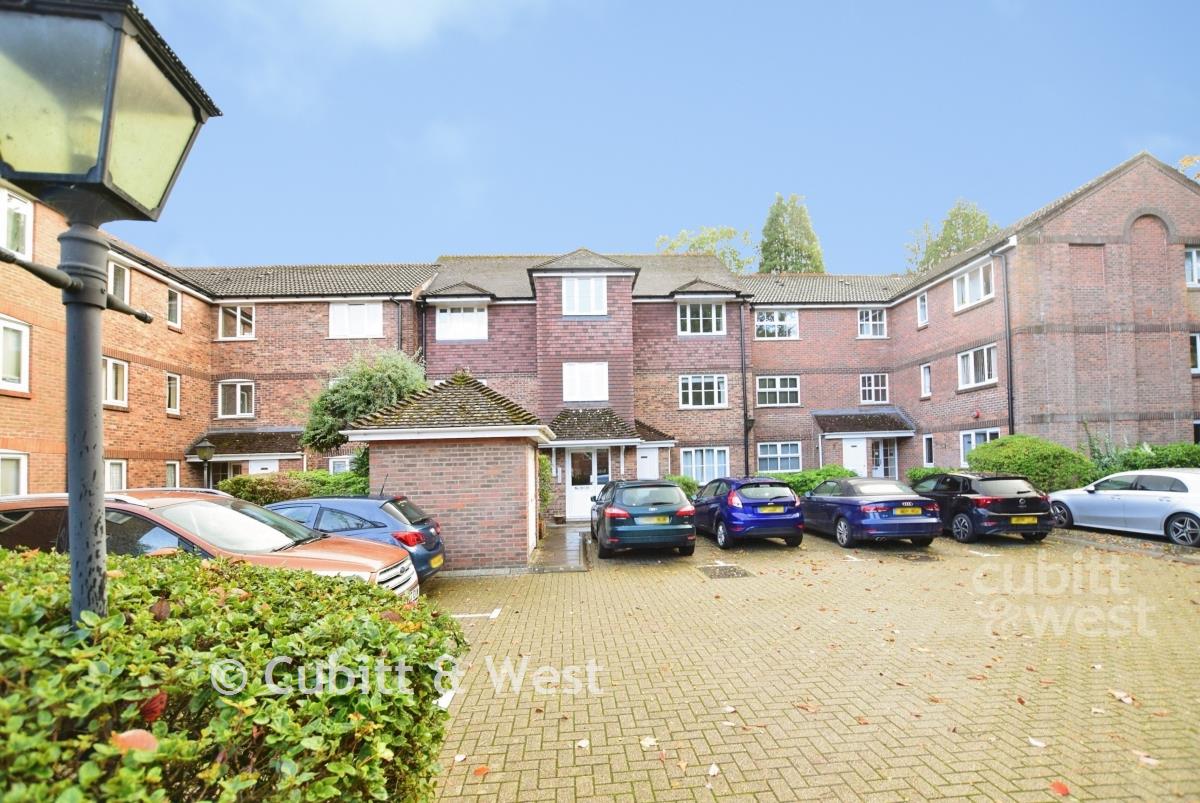 Flat Campbell Road in Greater London