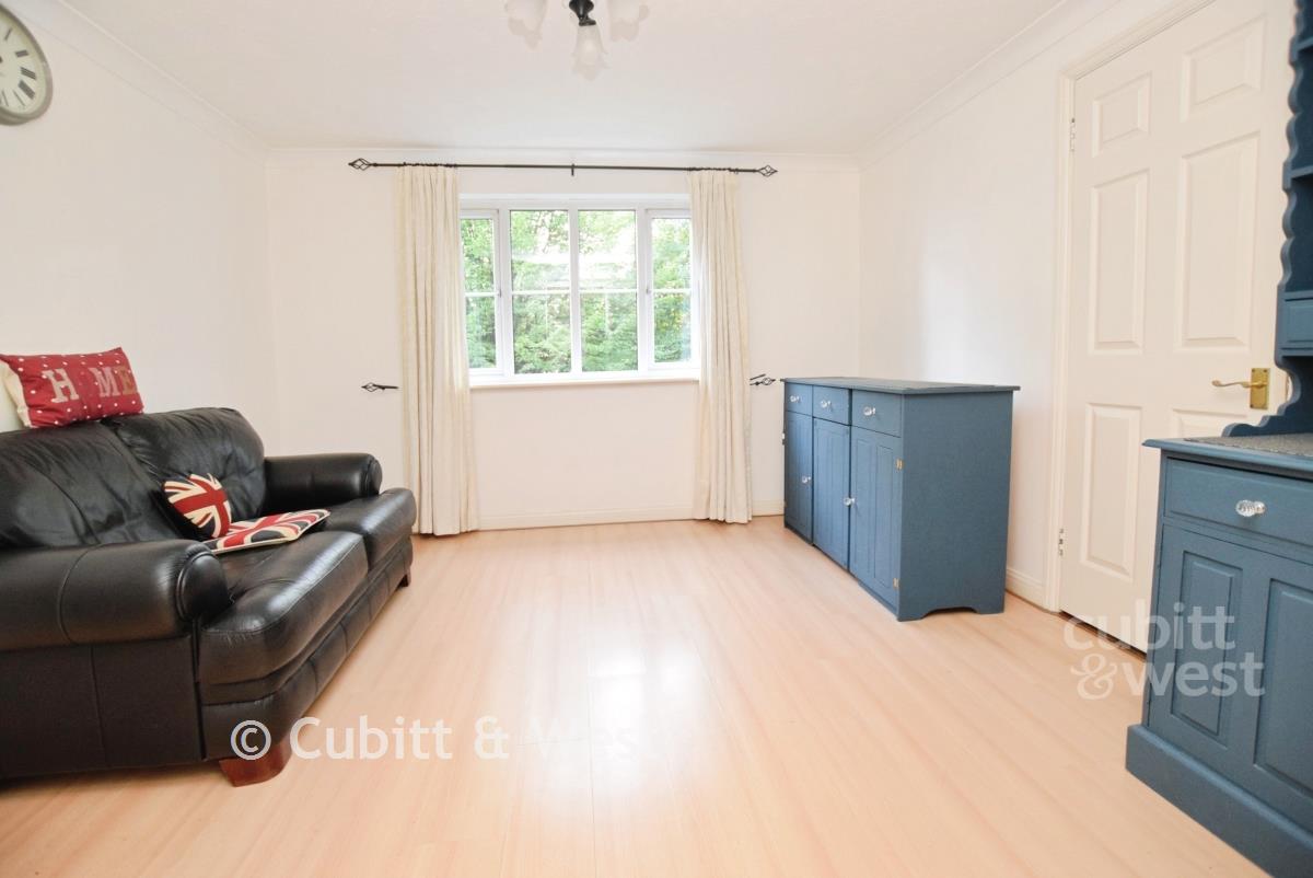 Flat Campbell Road in Greater London