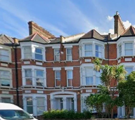Flat Stapleton Hall Road in Greater London