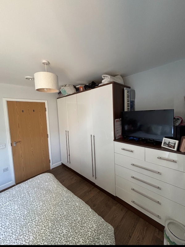 Room Conington Road in Greater London