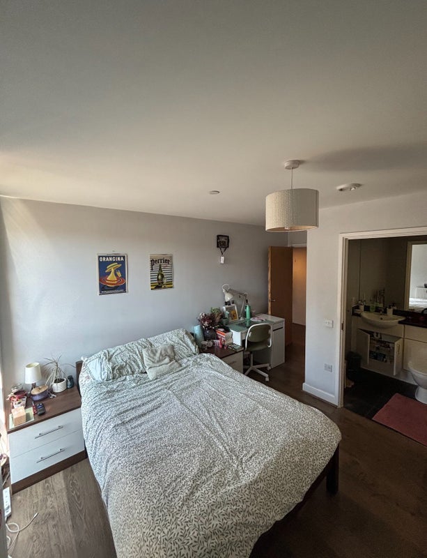 Room Conington Road in Greater London