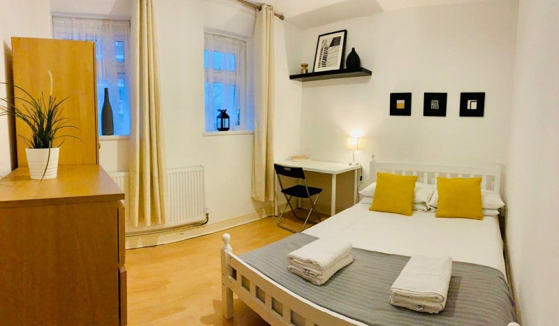 Room Homerton Road in Greater London