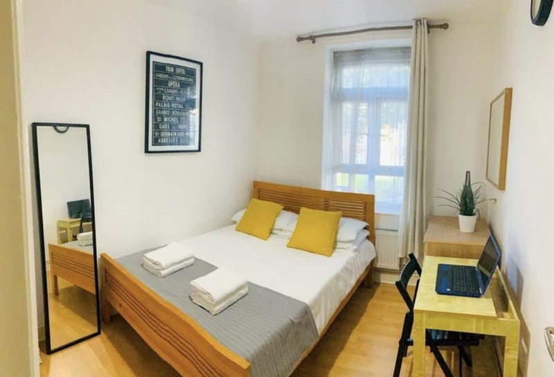 Room Homerton Road in Greater London