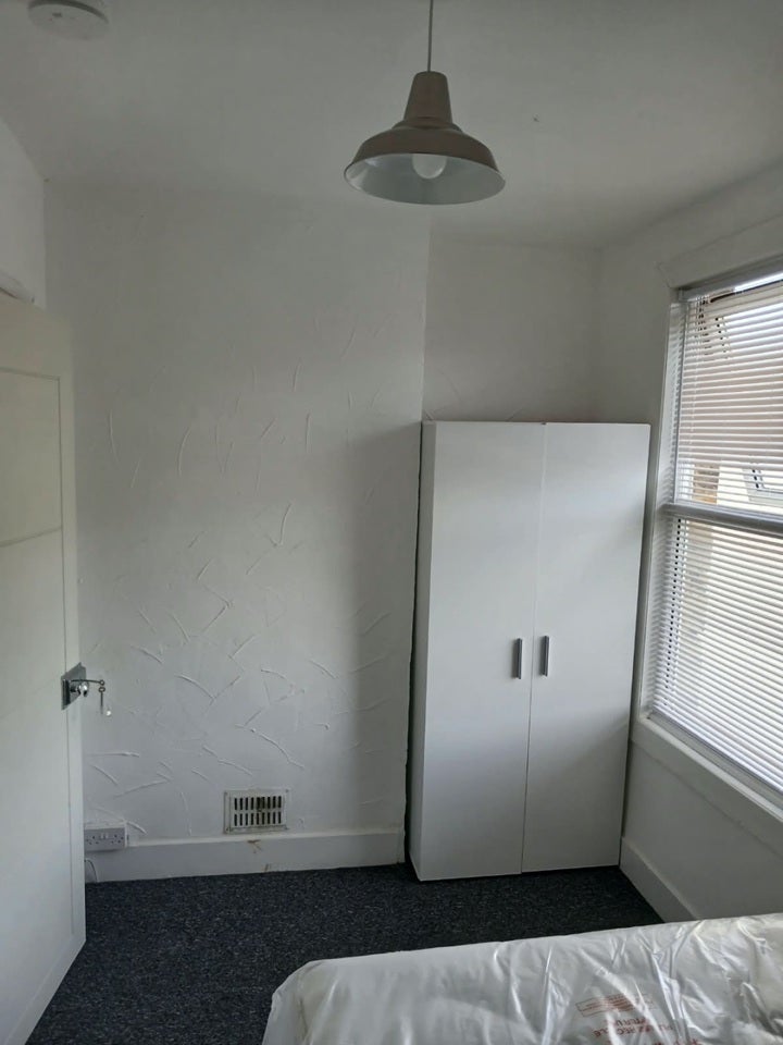 Room Victoria Road in Chatham