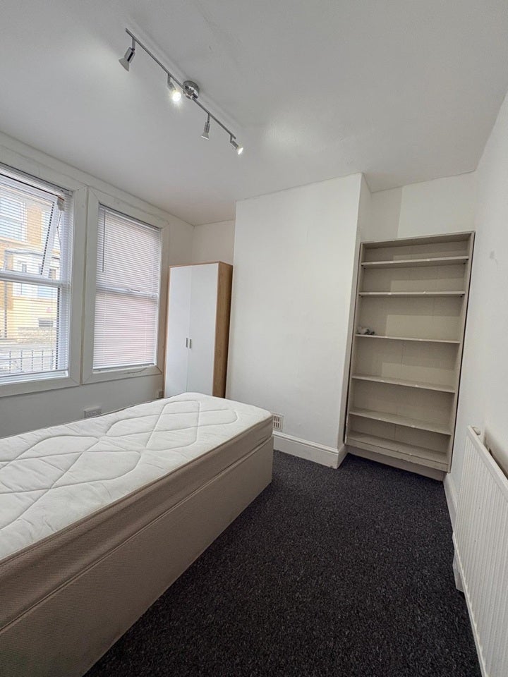 Room Victoria Road in Chatham